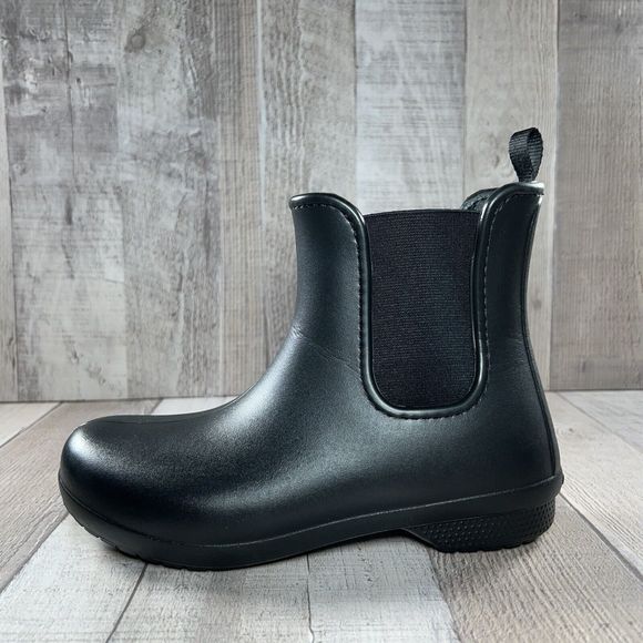Crocs Women's Freesail Chelsea Boot Rain Pull On Lightweight Rubber Black Size 5 - Picture 7 of 15